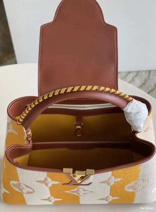 Repzbay VUITTON CAPUCINES LOUIS MM 0605